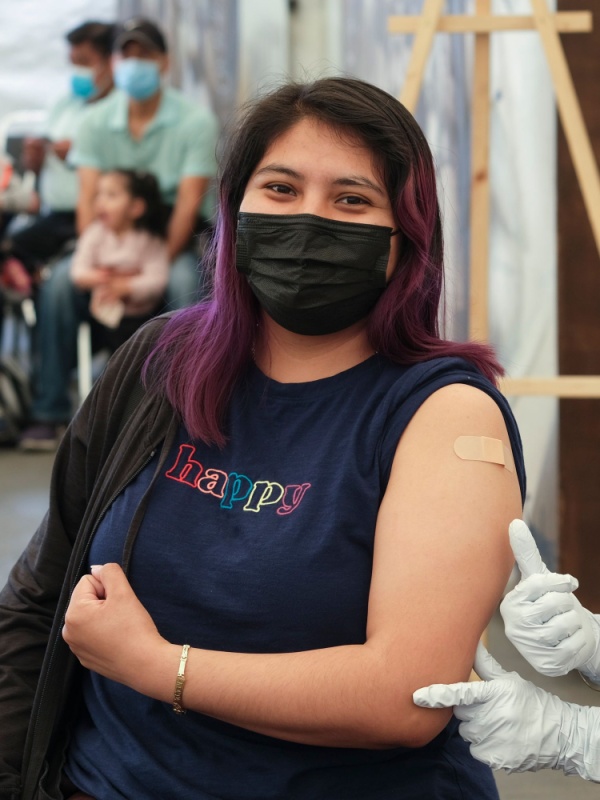 una persona recien vacunada en méxico