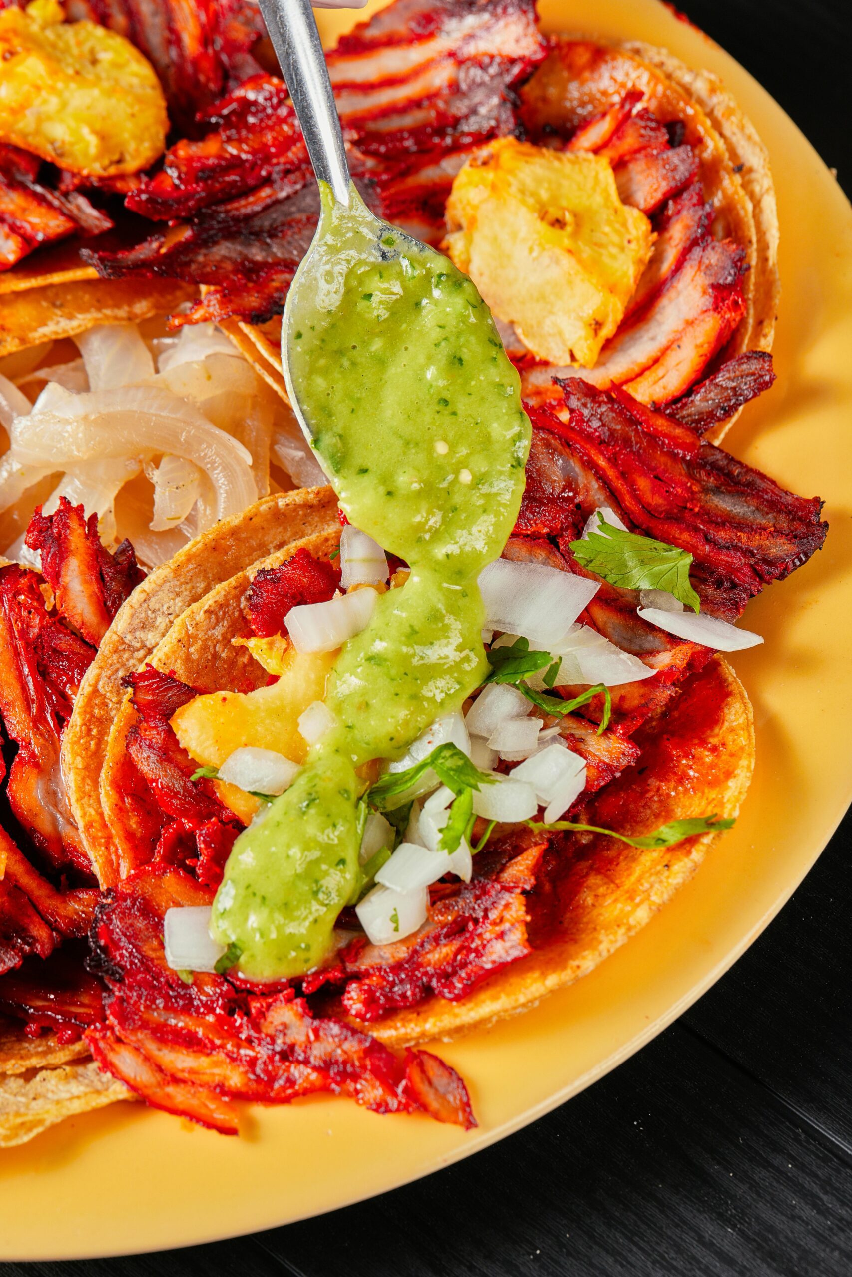tacos al pastor tacos al pastor representando uno de los tacos más icónicos de méxico