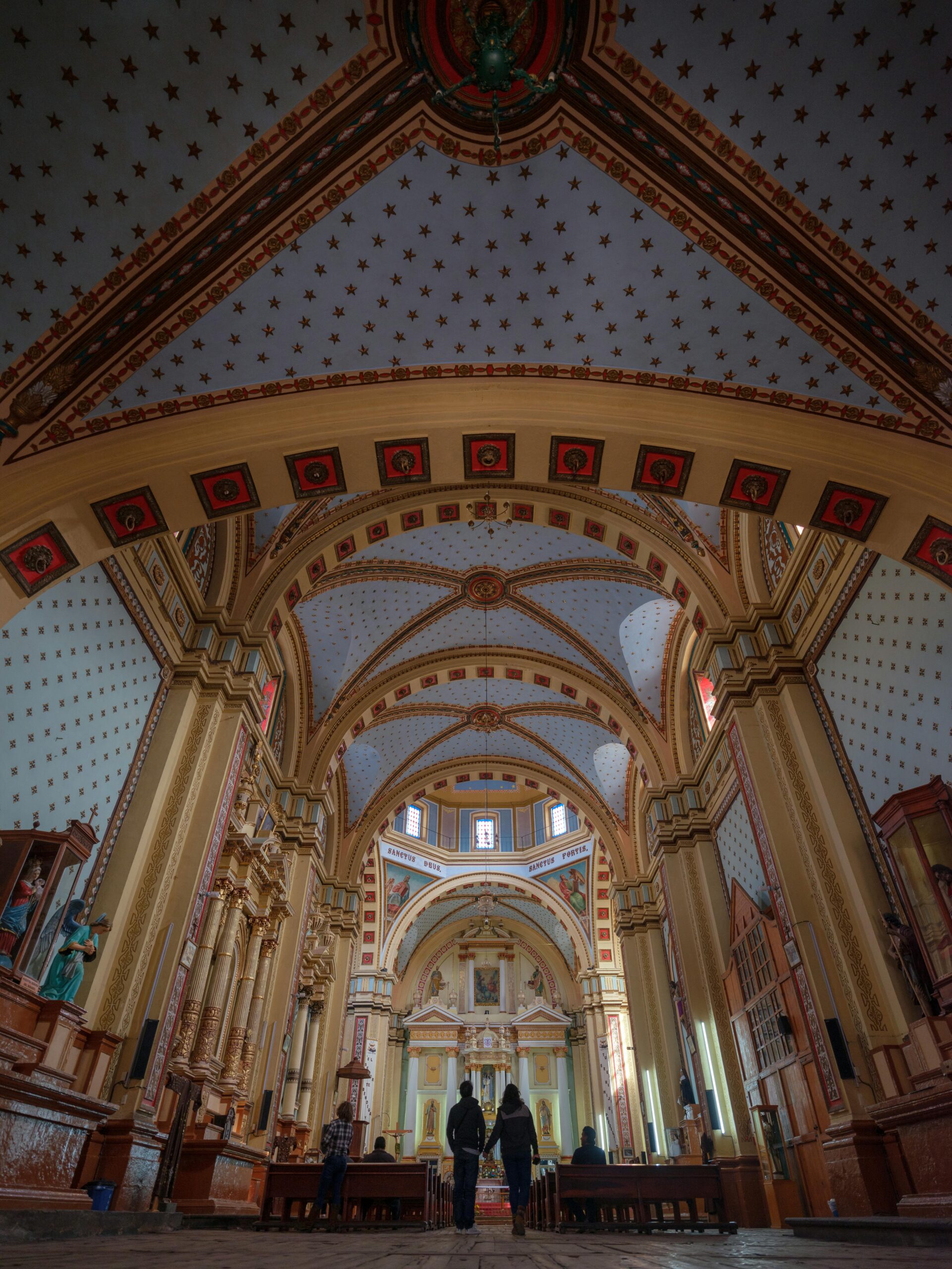 INTERIOR DE LA IGLESIA DE REAL DE CATORCE