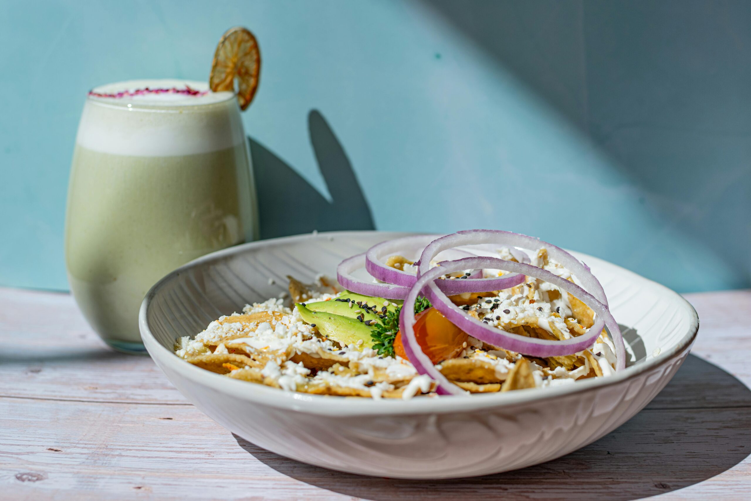 chilaquiles Un plato donde representa los chilaquiles uno de los platos más representativos del país mexicano