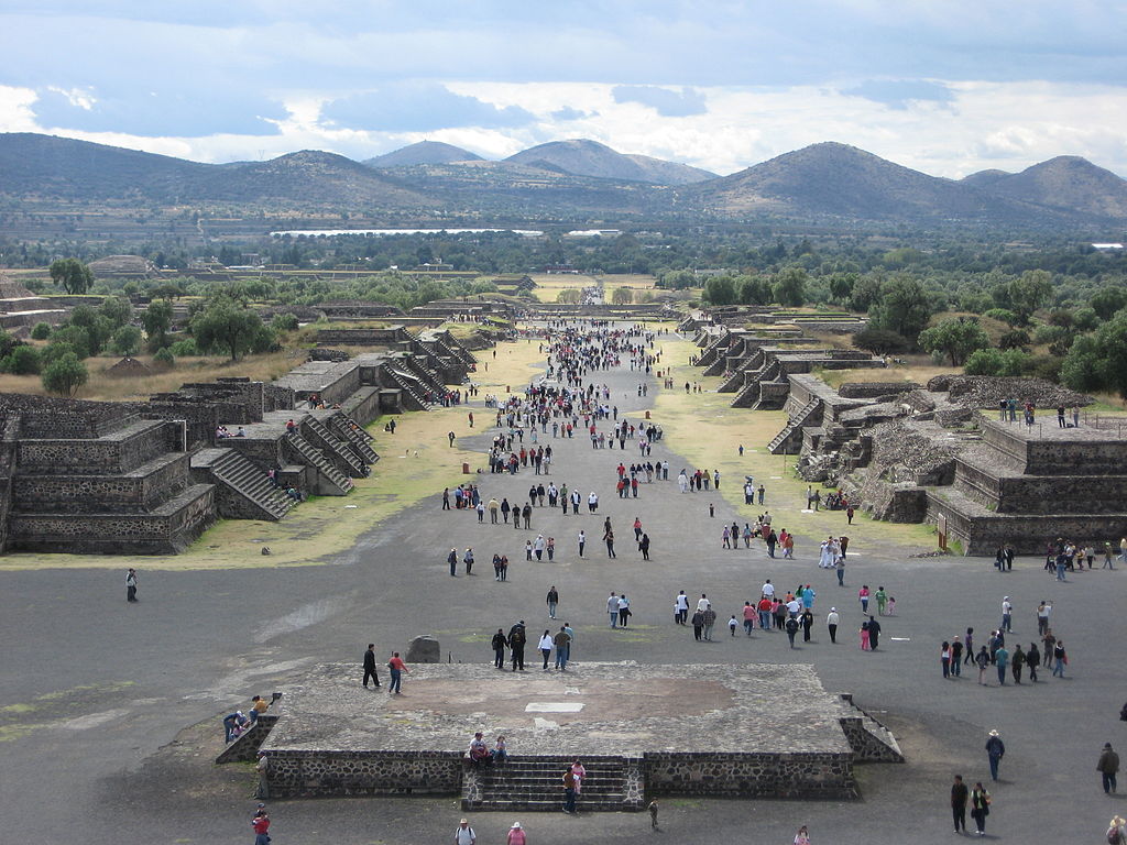 calzada de los muertos calzada de los muertos