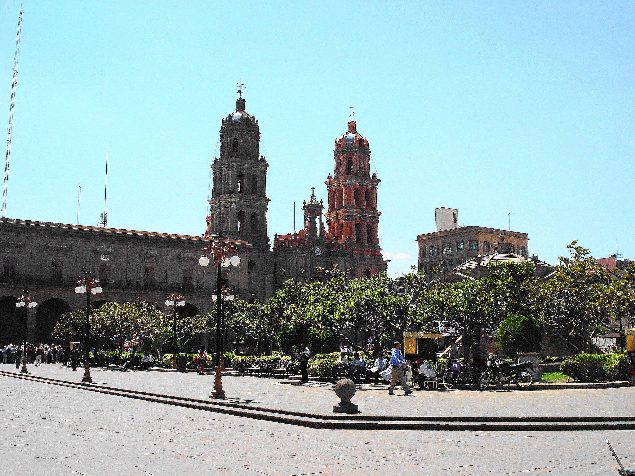 plaza de armas plaza de armas una de las atracciones de san luis potosi