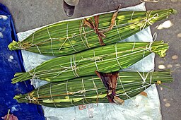zacahuil antes de hornear una de la gastronomia potosina