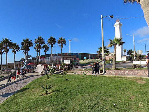 FARO DE TIJUANA FARO DE TIJUANA EN EL MALECON