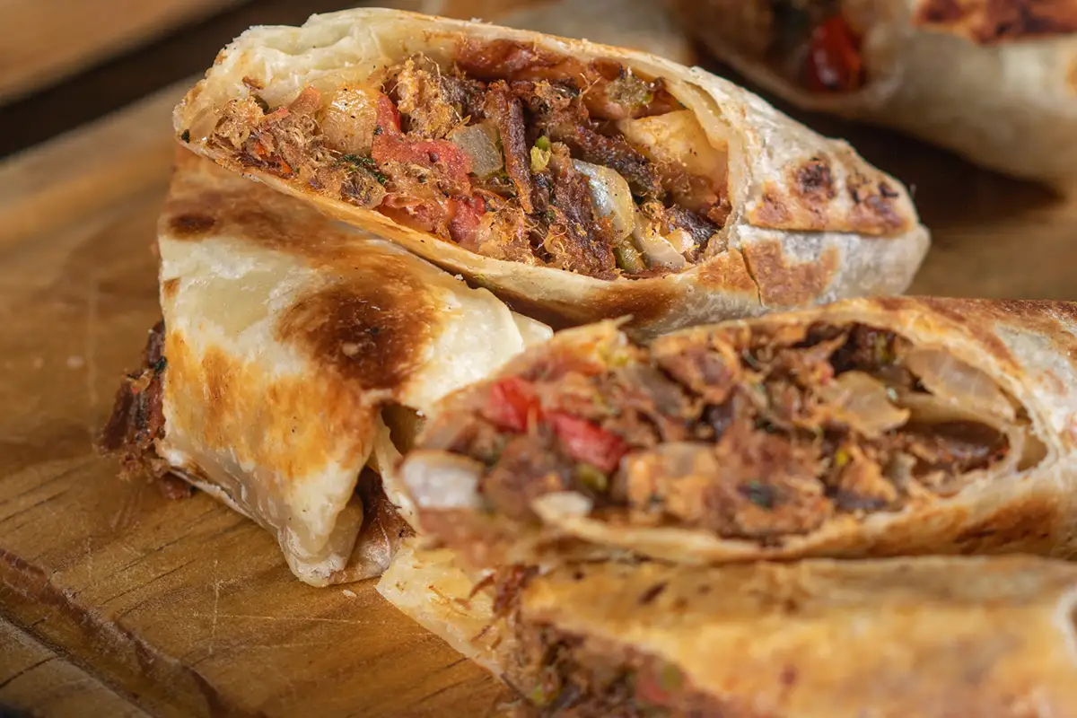 burrito de machaca de res una de las gastronomias de la baja california sur