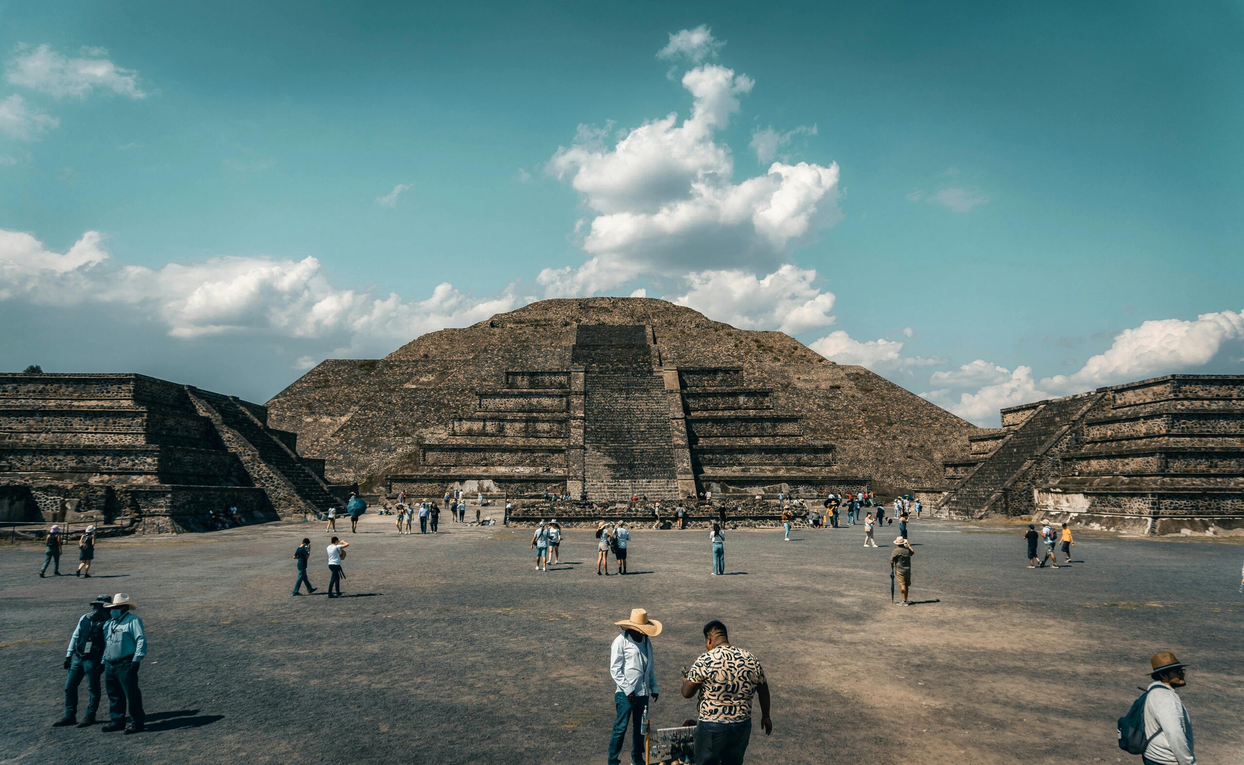 piramide de la luna piramide de la luna en teotihuacan