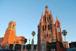 parroquia de san miguel arcangel en SAN MIGUEL DE ALLENDE