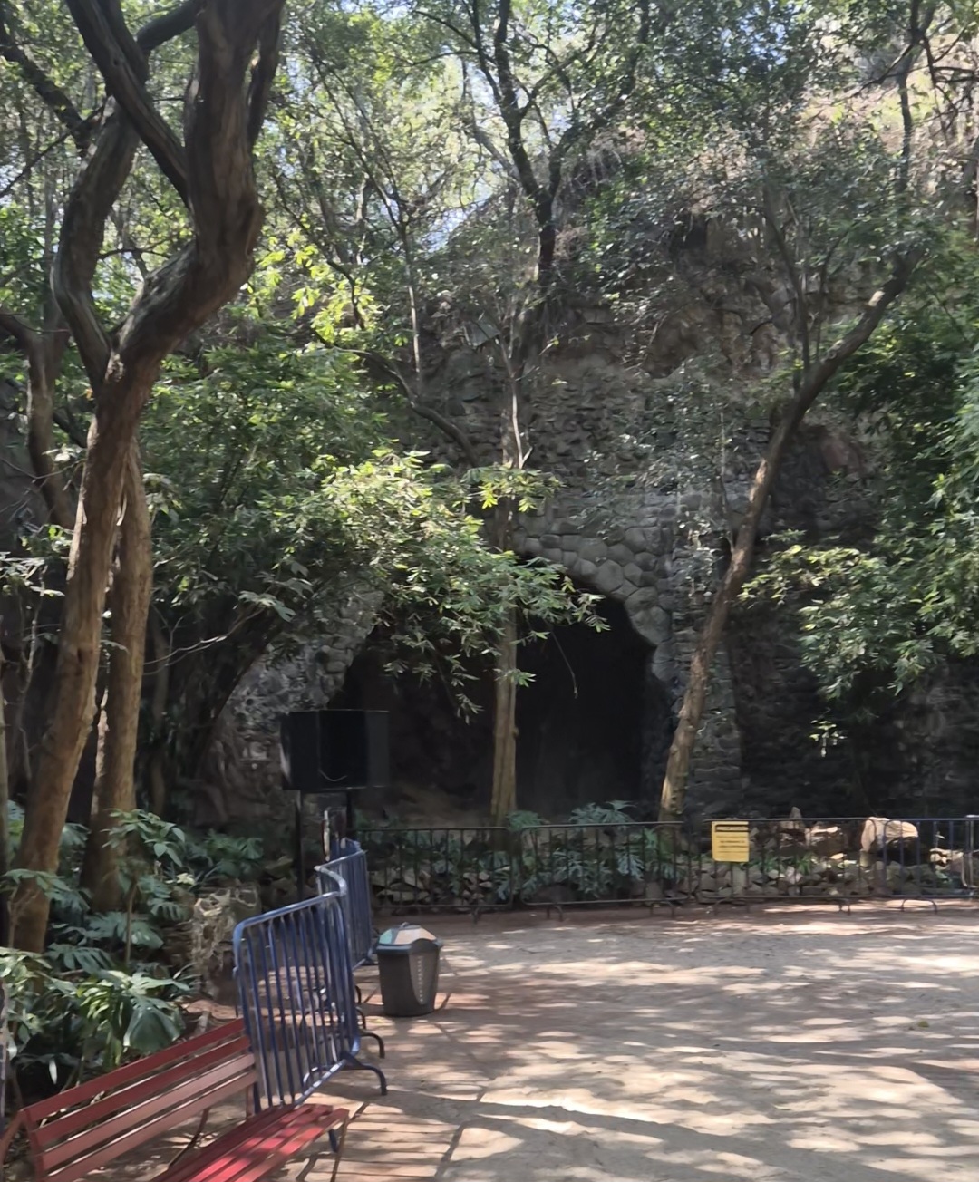 cueva de la loc bosque de chapultepec cueva de la loc en el bosque de chapultepec