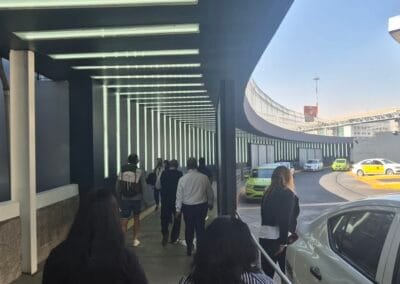 direccion del aeropuerto a la terminal aerea del metro