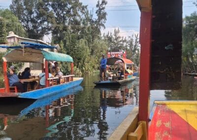 trajineras en xochimilco