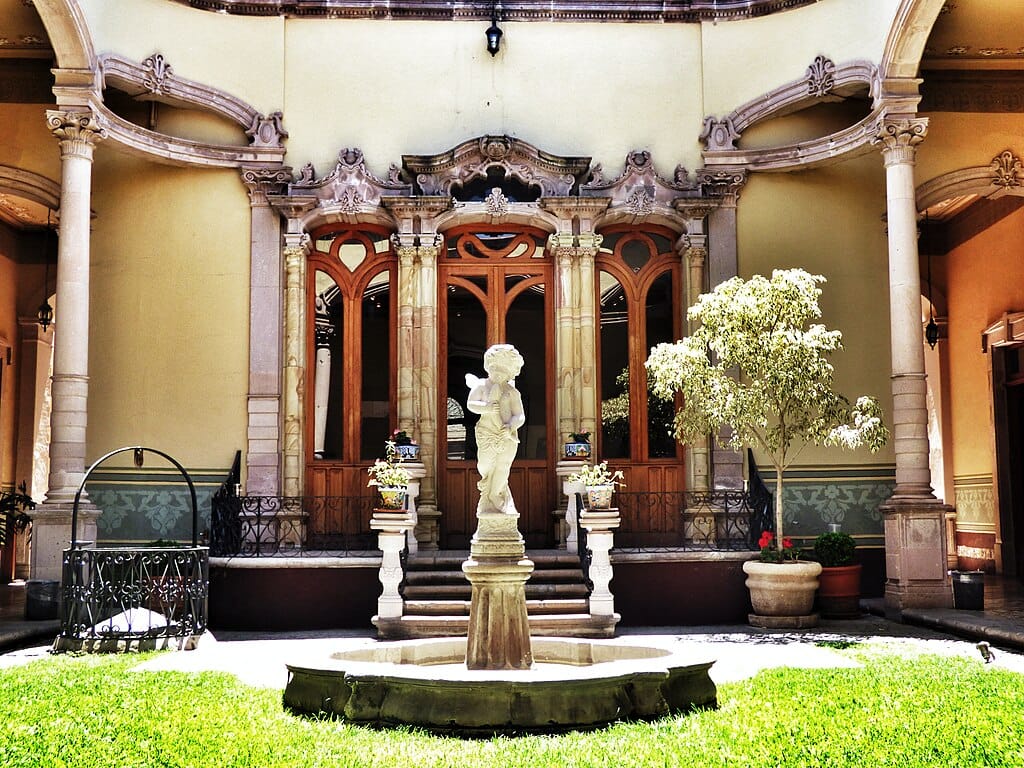 MUSEO REGIONAL DE AGUASCALIENTES MUSEO REGIONAL DE AGUASCALIENTES