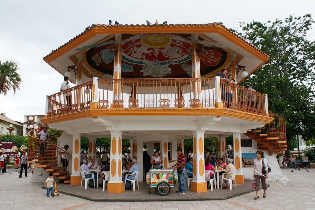 QUIOSCO DE PAPANTLA VERACRUZ quiosco de papantla veracruz pueblo magico